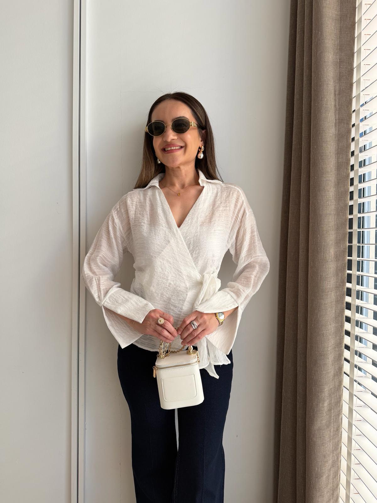 Beyaz Yan Bağlamalı Transparan Kısa Kimono 8051