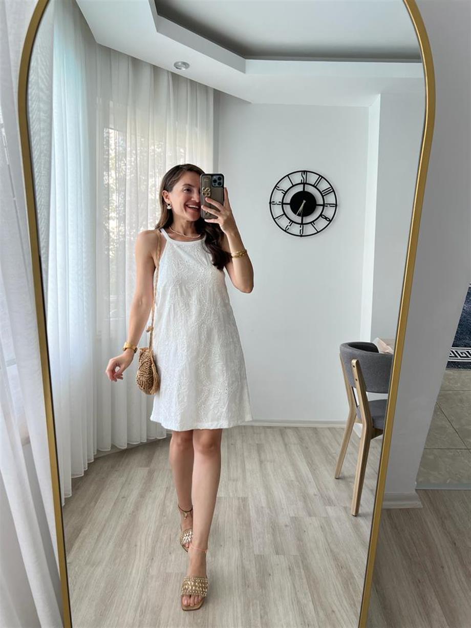 Ekru Halter Yaka Güpürlü Elbise 28011