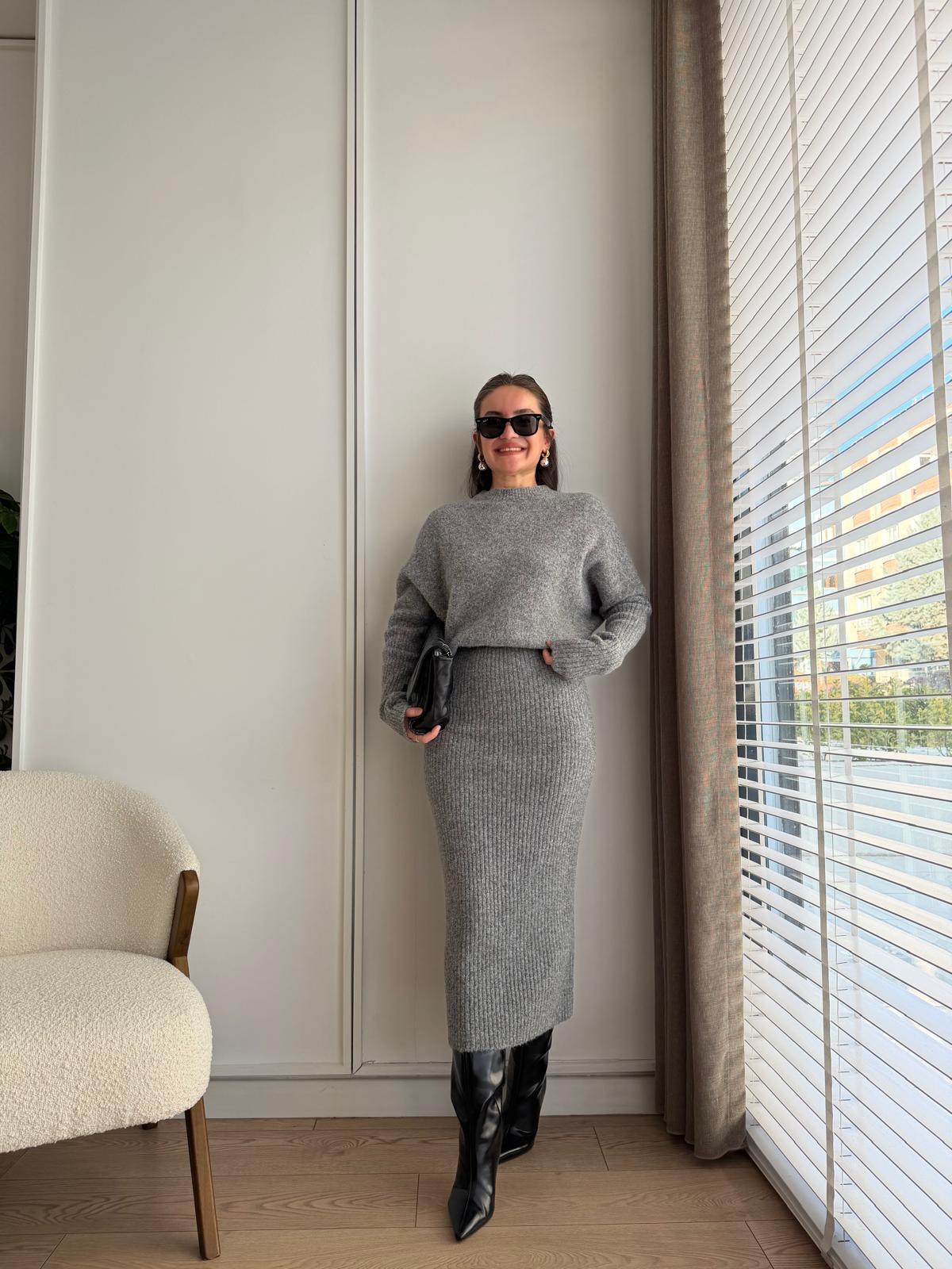 Gri Bel Detaylı Yumoş Triko Elbise 90260