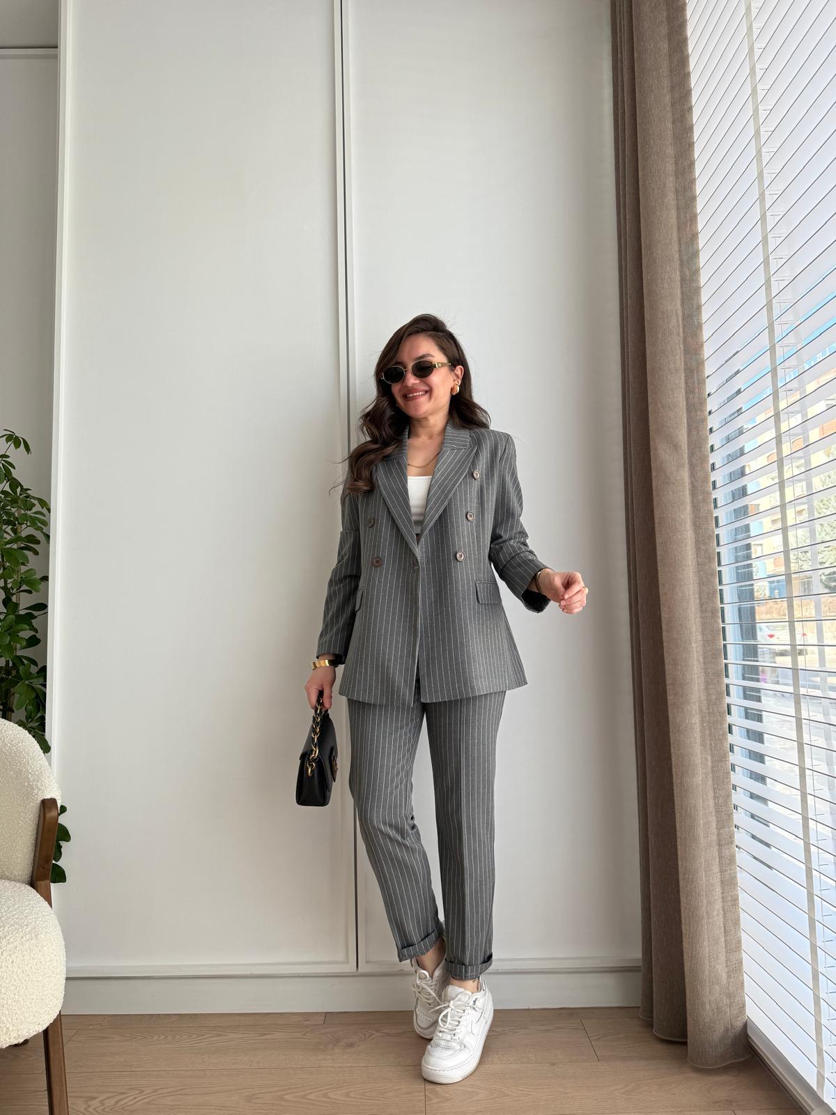 Gri Vatkalı Çizgili Blazer Ceket Pantolon Takım 40295