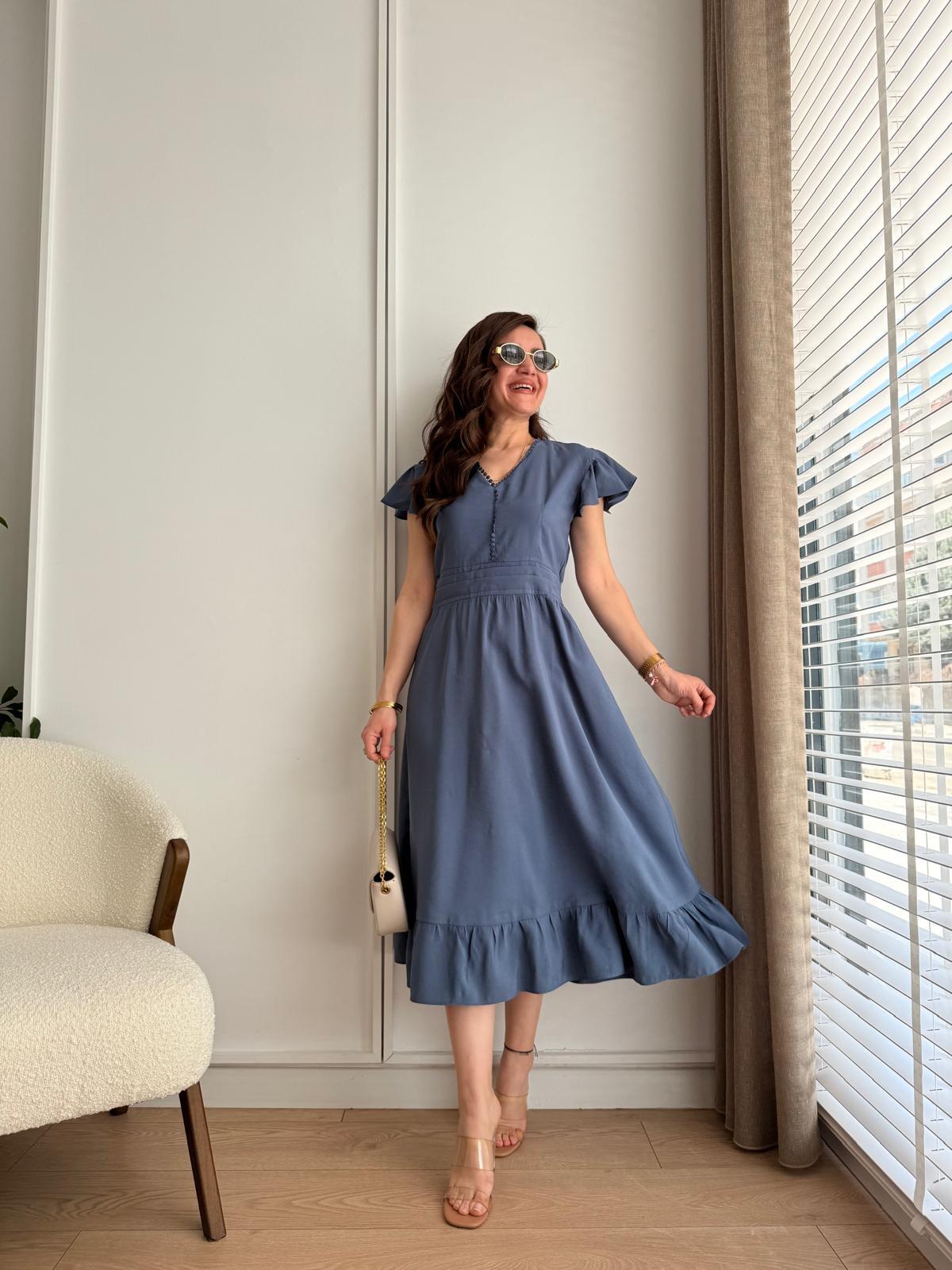 İndigo V Yaka Bel Pileli Midi Boy Elbise 2084