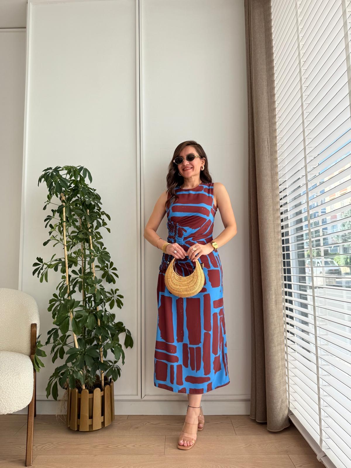 Kahve rengi Desenli Bel Büzgü Detaylı Elbise 34899
