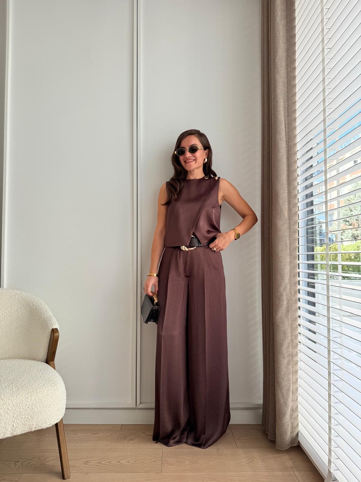 Kahve rengi Parlak Kumaş Kemerli Pantolon Bluz Takım 17028