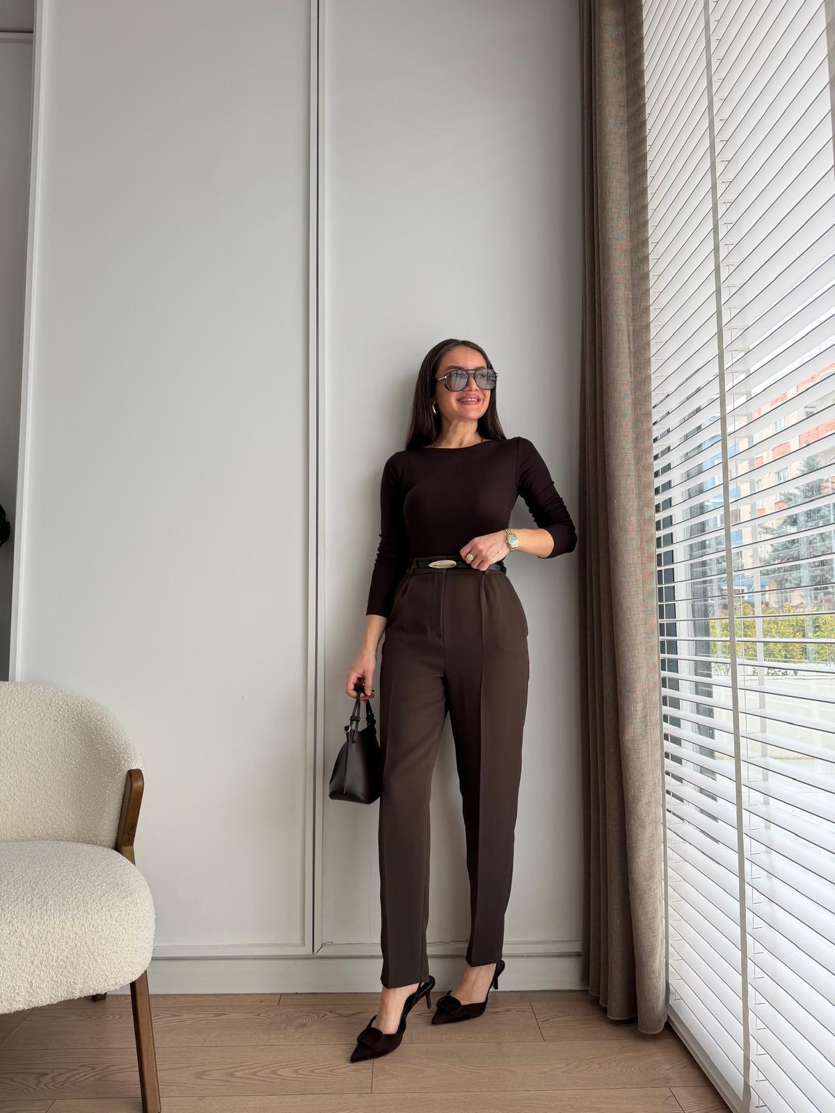 Kahve rengi Yüksek Bel Kemerli Kumaş Pantolon 3854