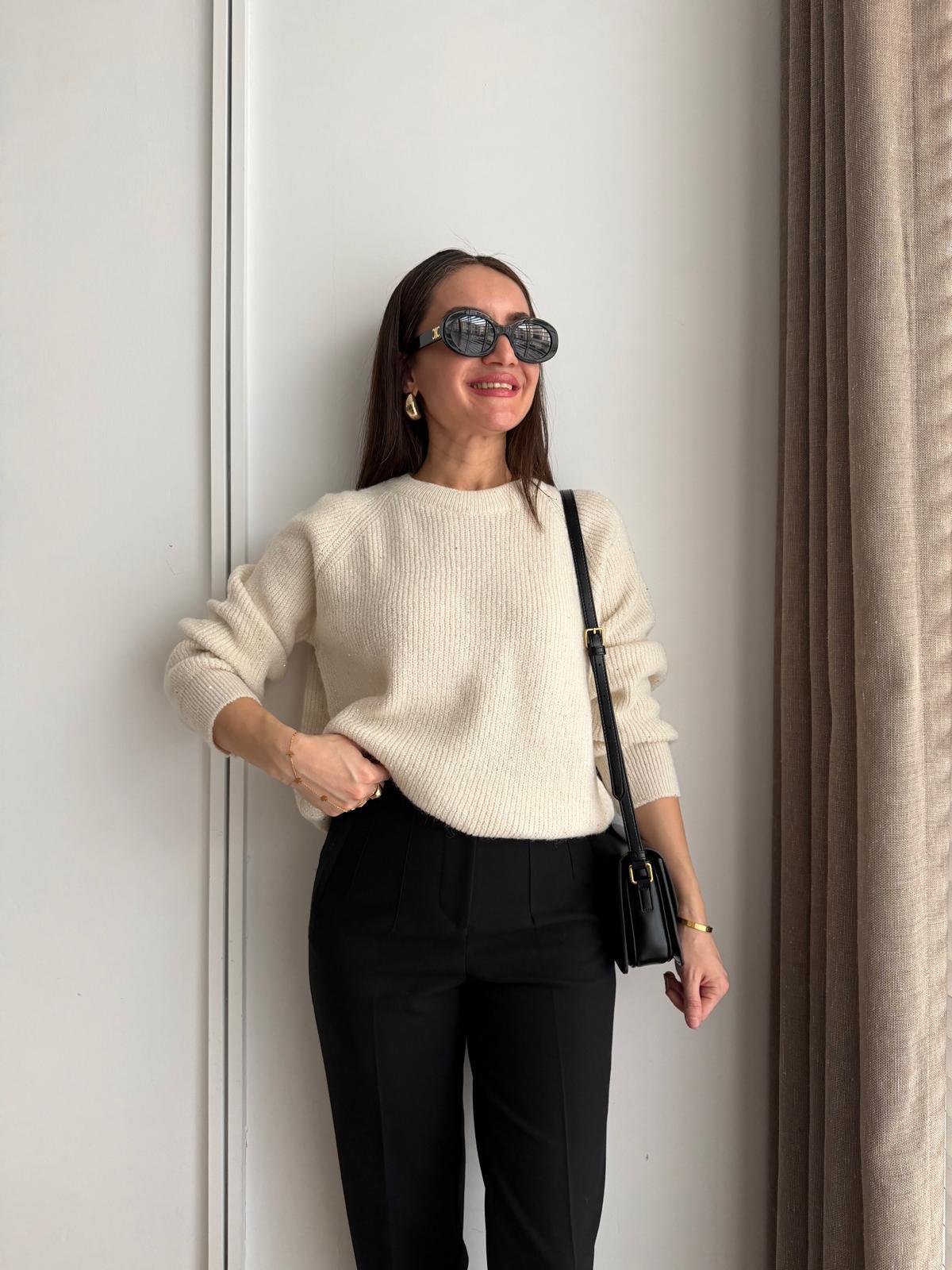 Krem Pullu Sim Geçişli Kazak 7665