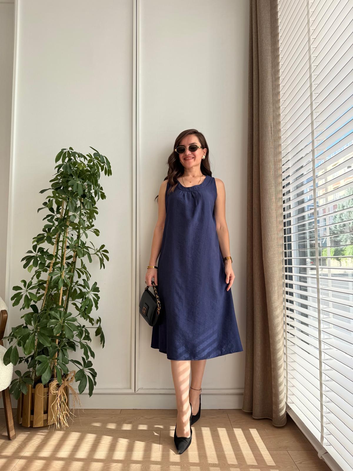 Lacivert Bambu Kumaş Sıfır Kol Elbise 504