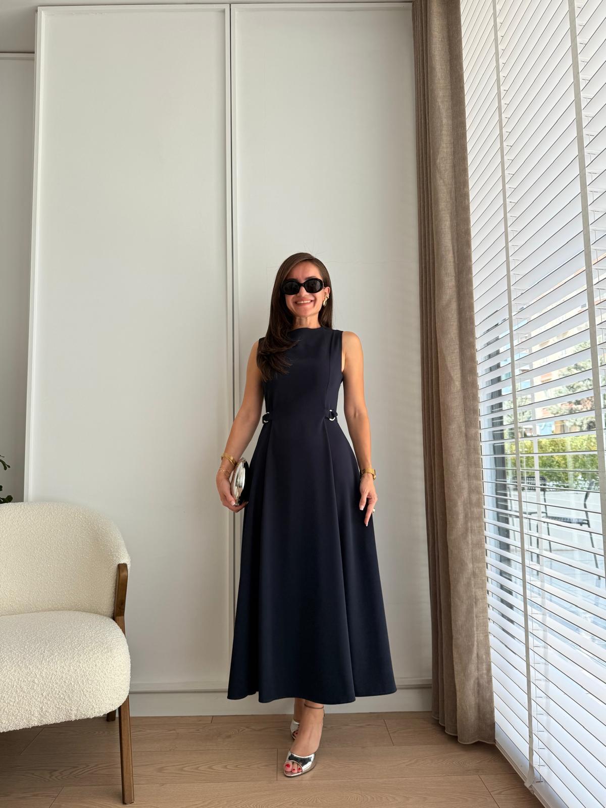 Lacivert Sıfır Kol Kendinden Kemerli Kloş Elbise 2313