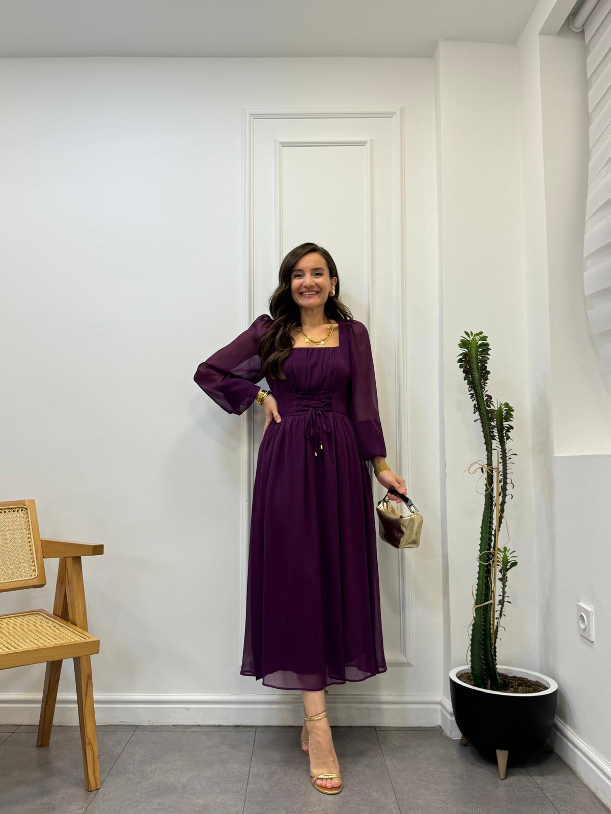 Mor Kare Yaka Beli Bağlamalı Şifon Elbise 3264