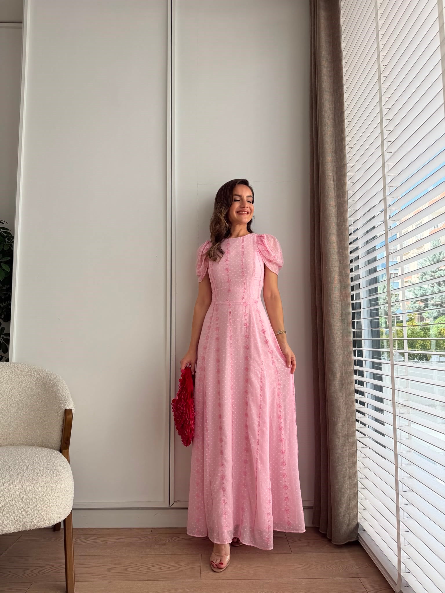 Pembe Bağlama Detaylı Nakışlı Şifon Elbise 3202