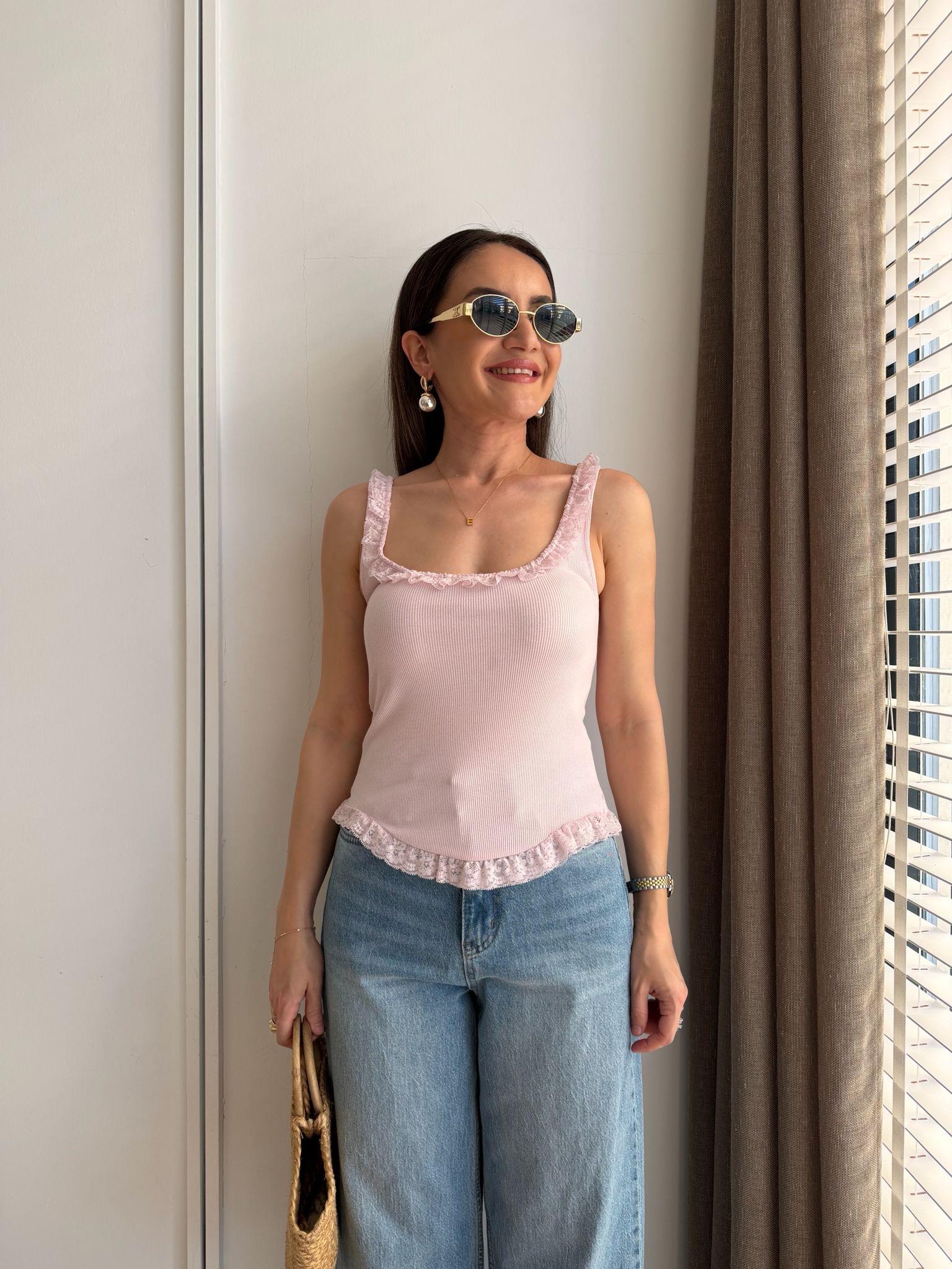 Pembe Fırfır Detaylı Asimetrik Atlet 261034