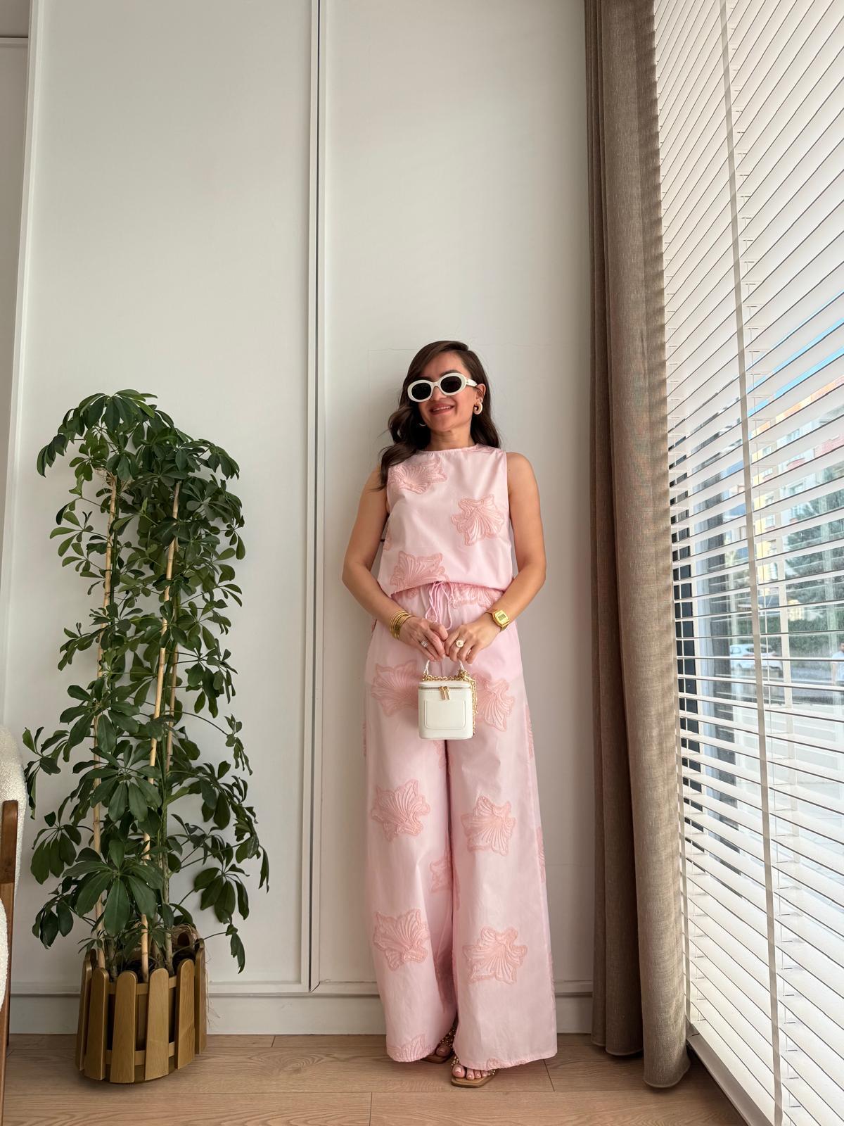 Pembe Nakış Detaylı Bluz Pantolon Takım 16871