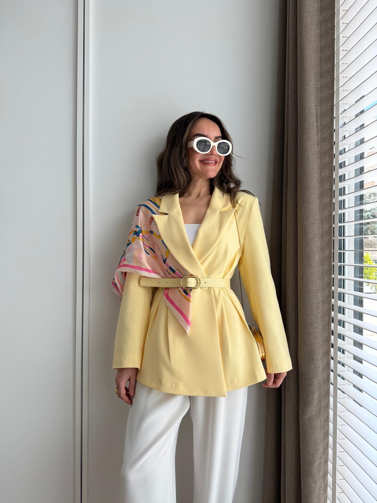 Sarı Kemerli Fular Detaylı Blazer Ceket 6337
