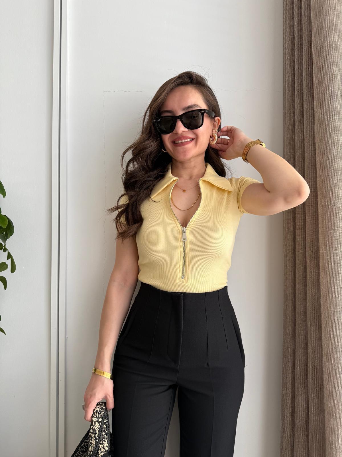 Sarı Polo Yaka Fermuarlı Kısa Kol Tshirt 251082
