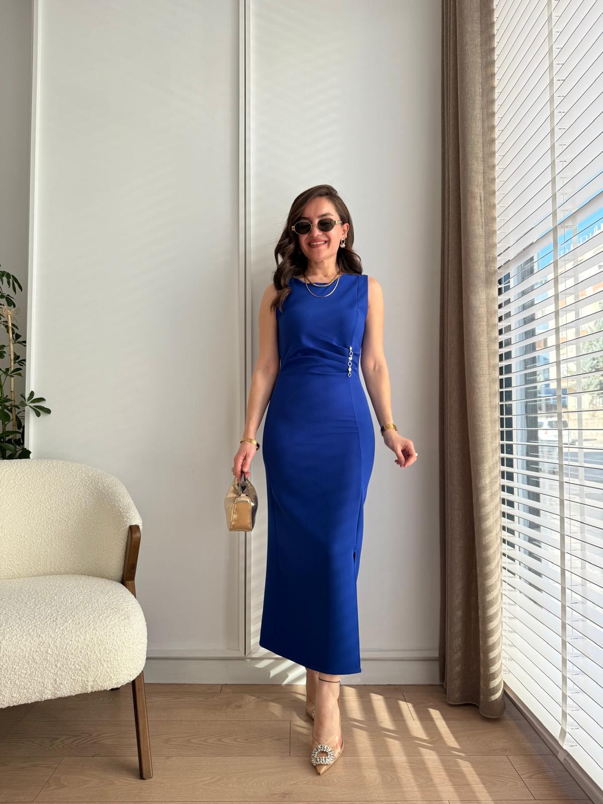 Sax Bel Detaylı Yırtmaçlı Elbise 1147