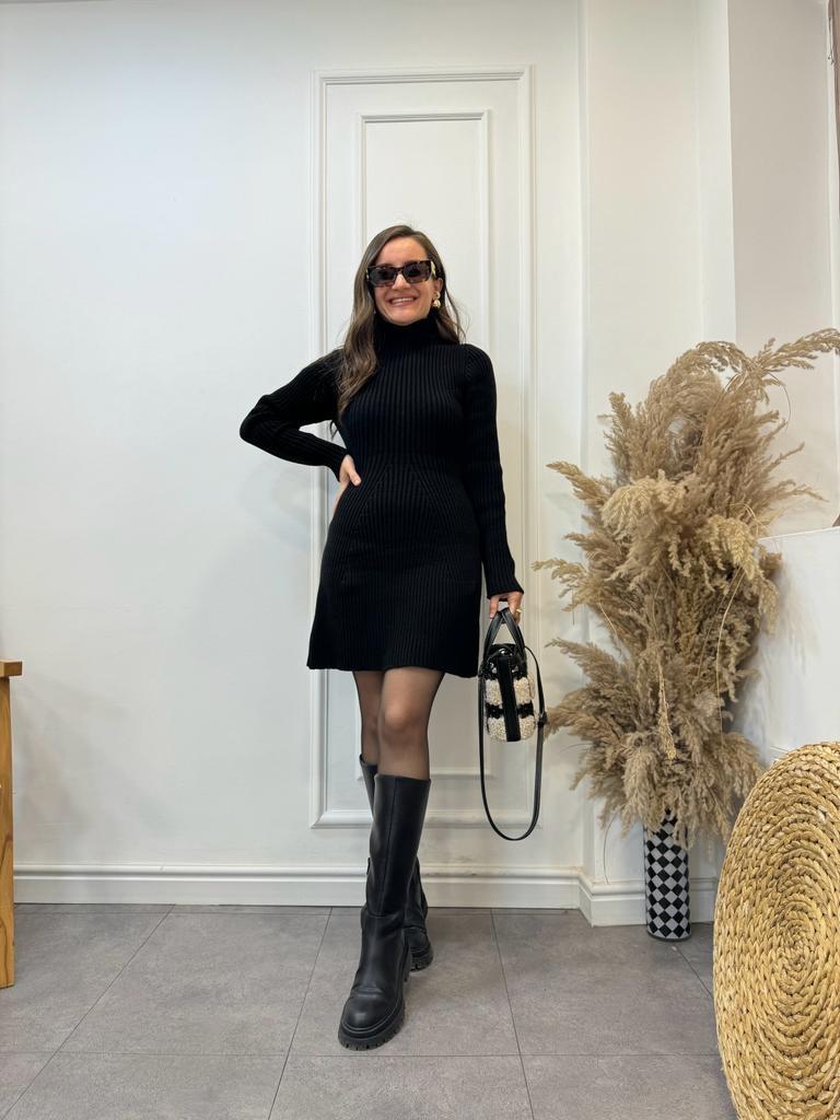 Siyah Balıkçı Yaka Fitilli Triko Elbise 4200