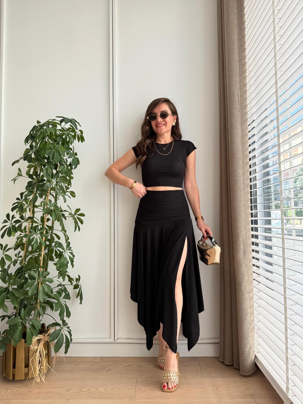 Siyah Bel Drape Detaylı Yırtmaçlı Etek 1138