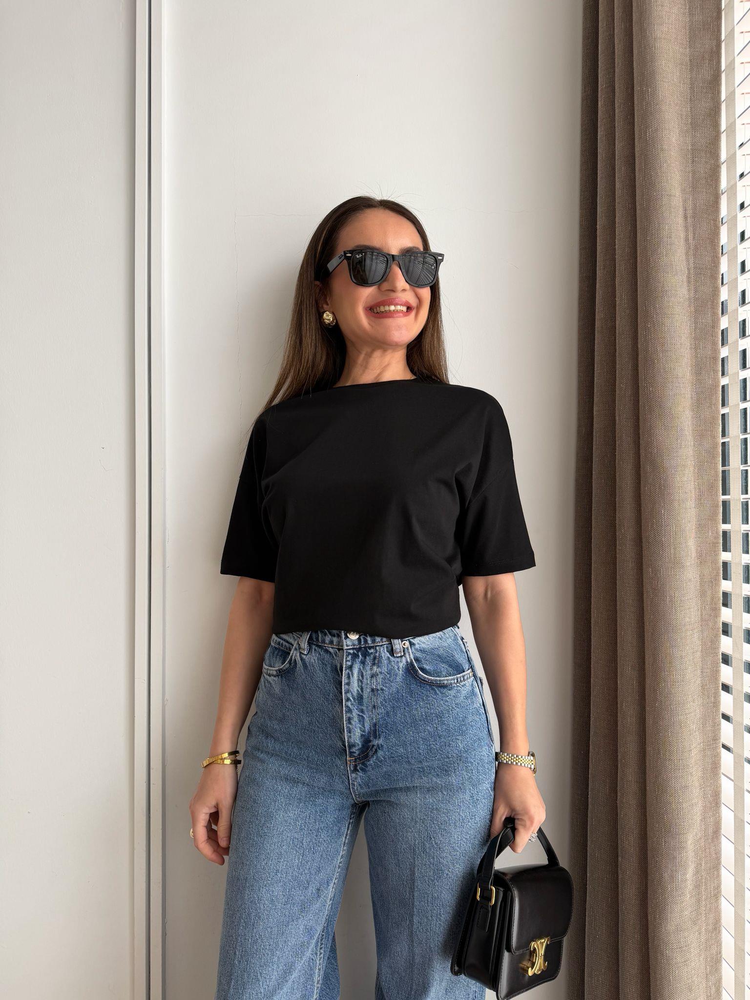 Siyah Bisiklet Yaka Basic Tshirt 3683