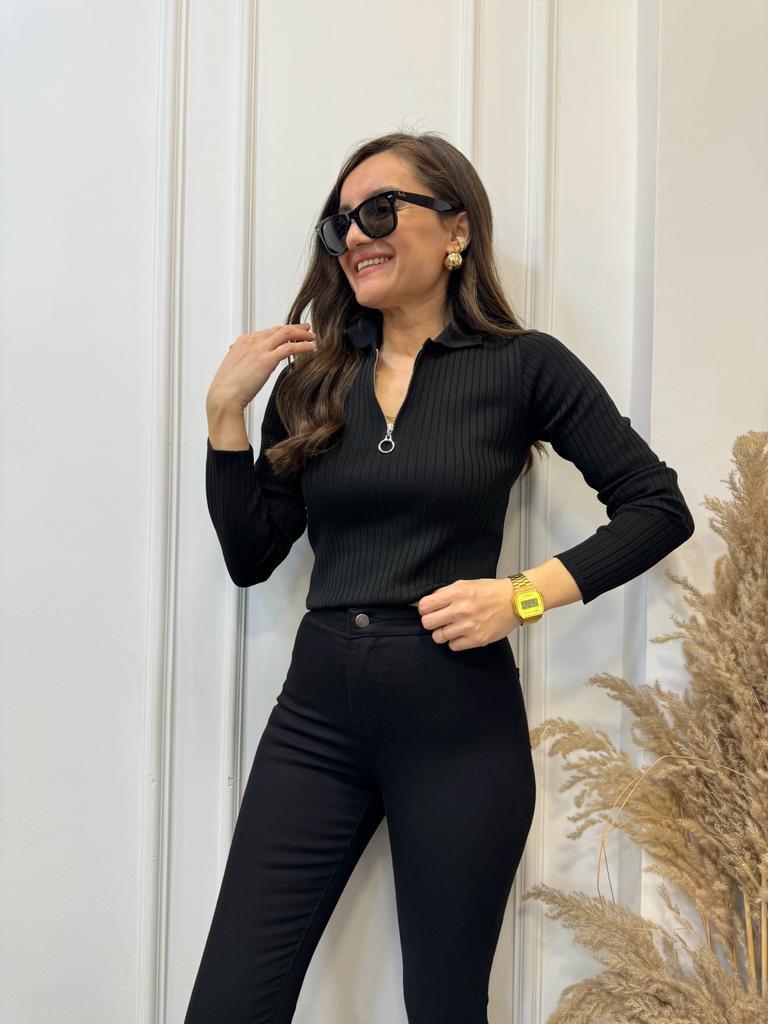 Siyah Çizgili Polo Yaka Fermuarlı Triko Bluz 3739