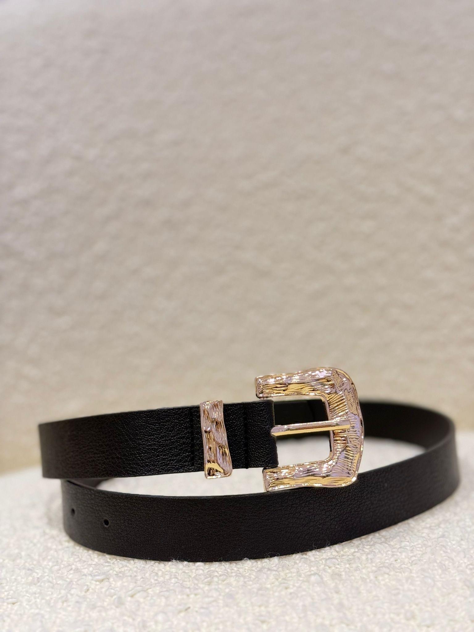 Siyah Gold Tokalı Kare İşlemeli Kemer SB24