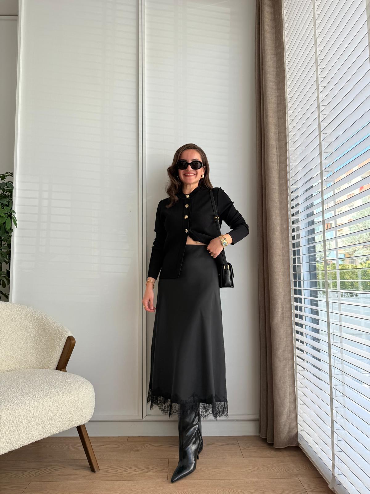Siyah Güpür Detaylı Saten Etek 580547