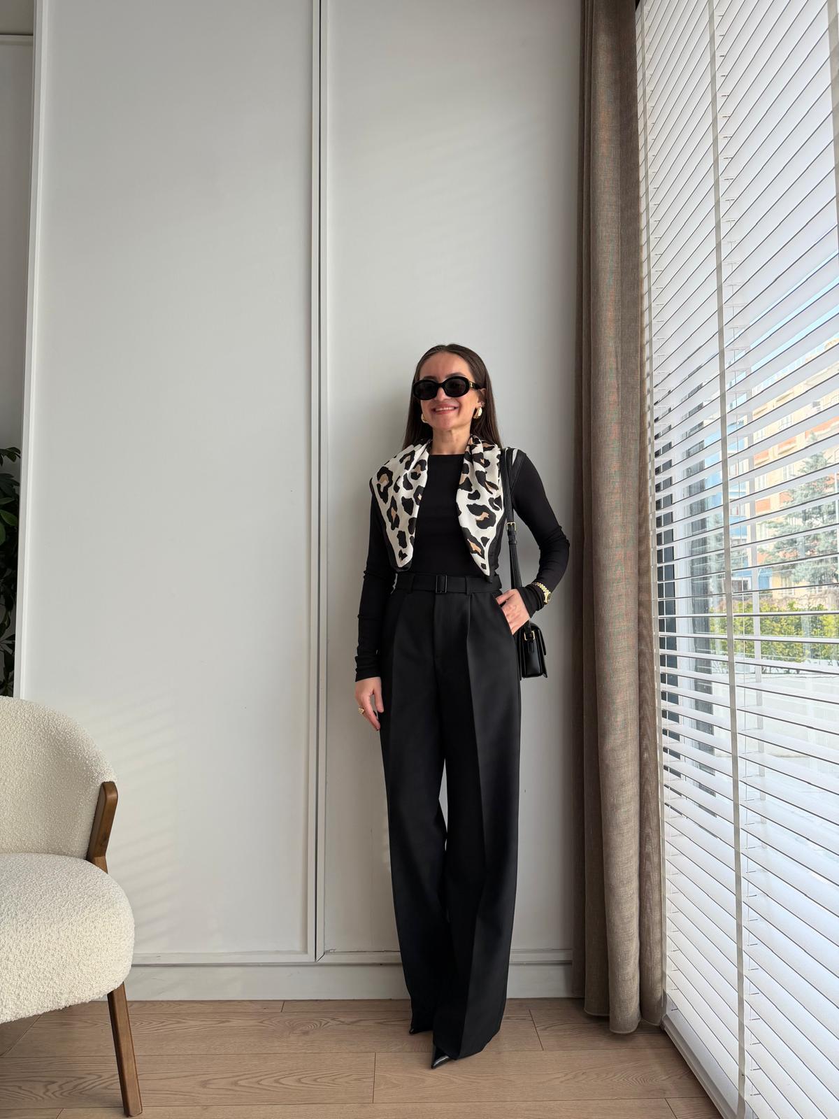 Siyah Kemer Detaylı Palazzo Pantolon 265141