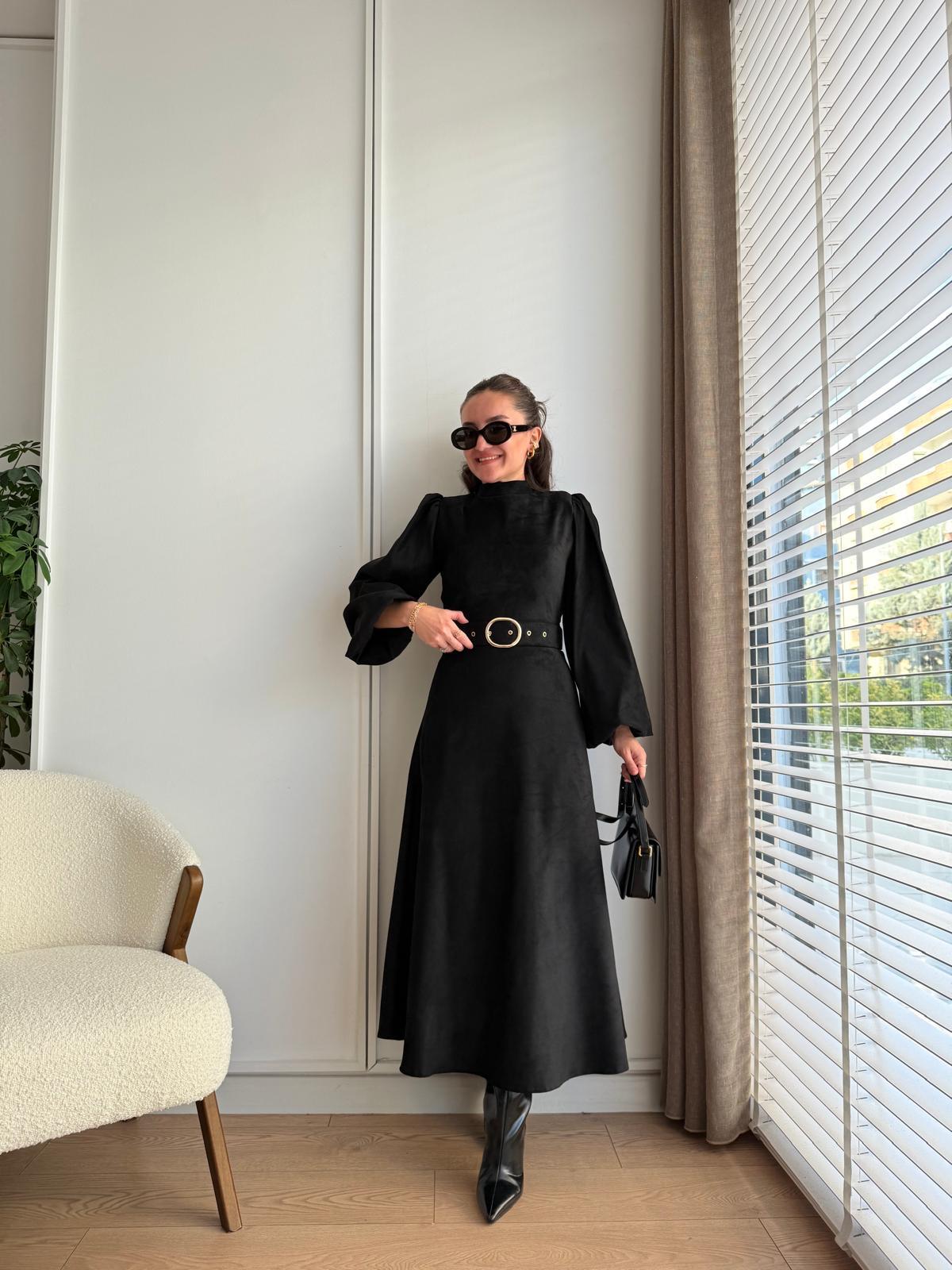 Siyah Kemerli Vatkalı Süet Elbise 9350