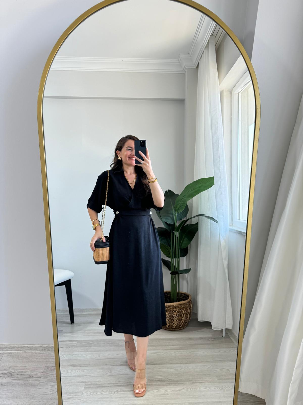 Siyah Kruvaze Yaka Bel Detaylı Elbise M02