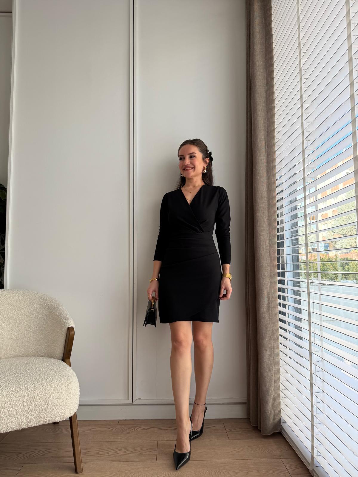 Siyah Kruvaze Yaka Drapeli Elbise 1015