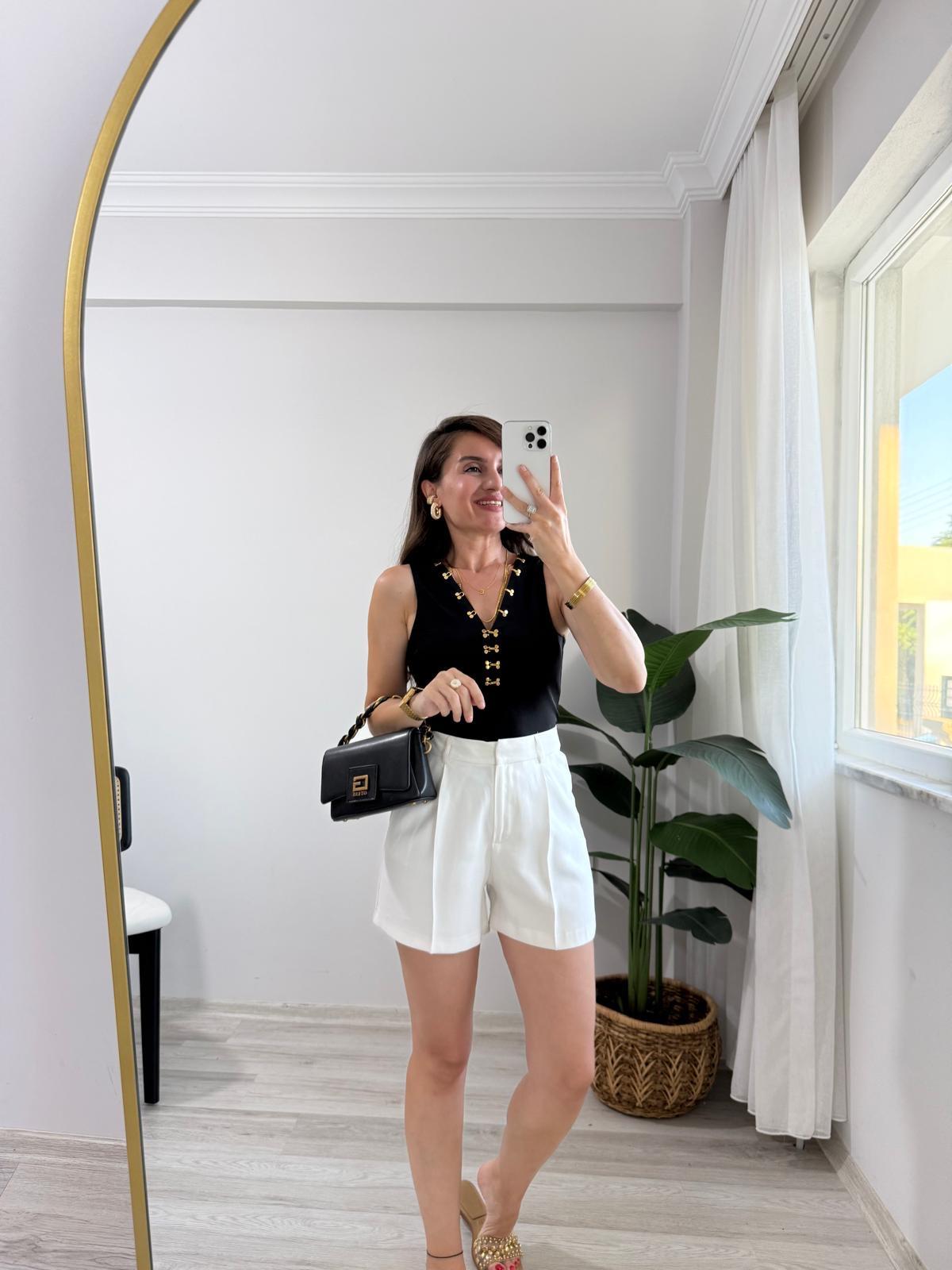 Siyah Modal Kumaş Agraf Detaylı Bluz 7366