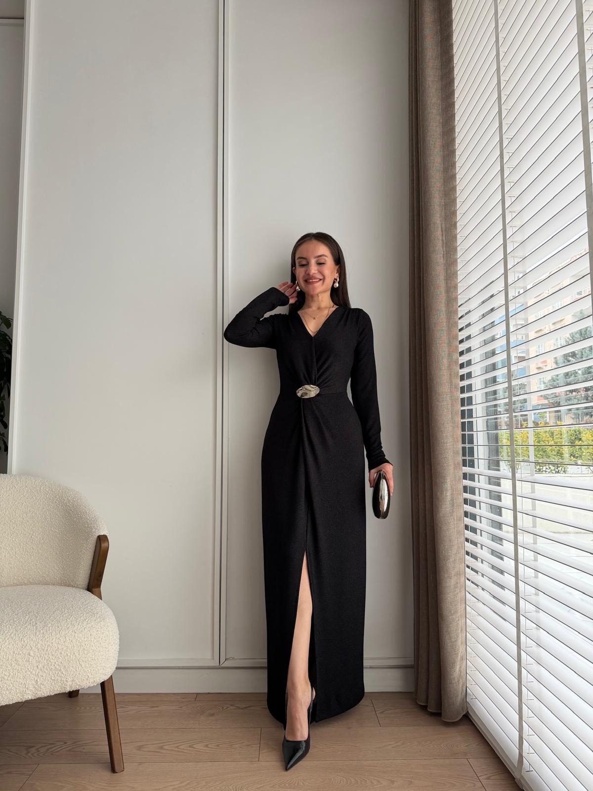 Siyah Sim Geçişli Ön Broş Detaylı Elbise 112103