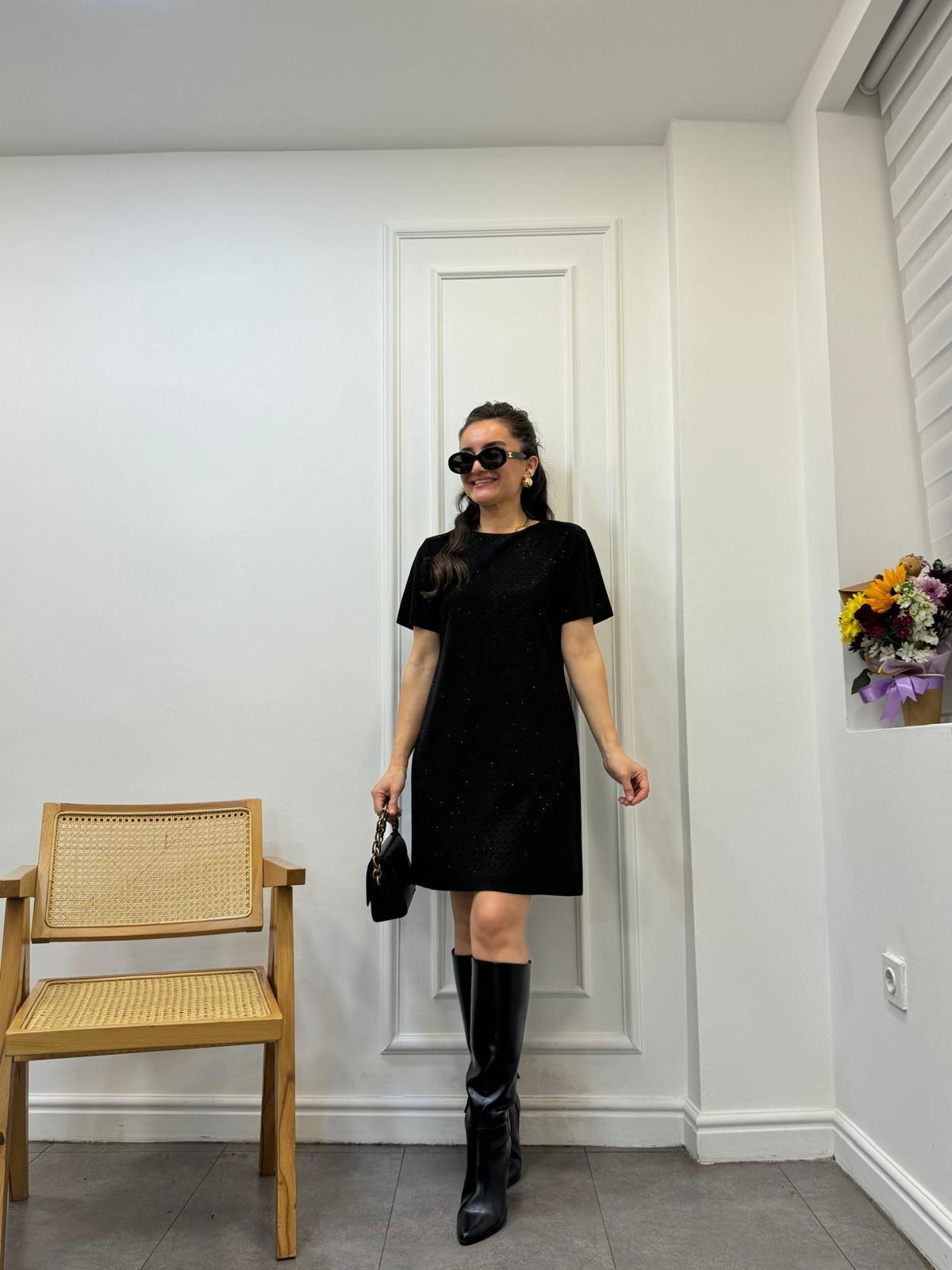 Siyah Süet Taşlı Tasarım Elbise 35381