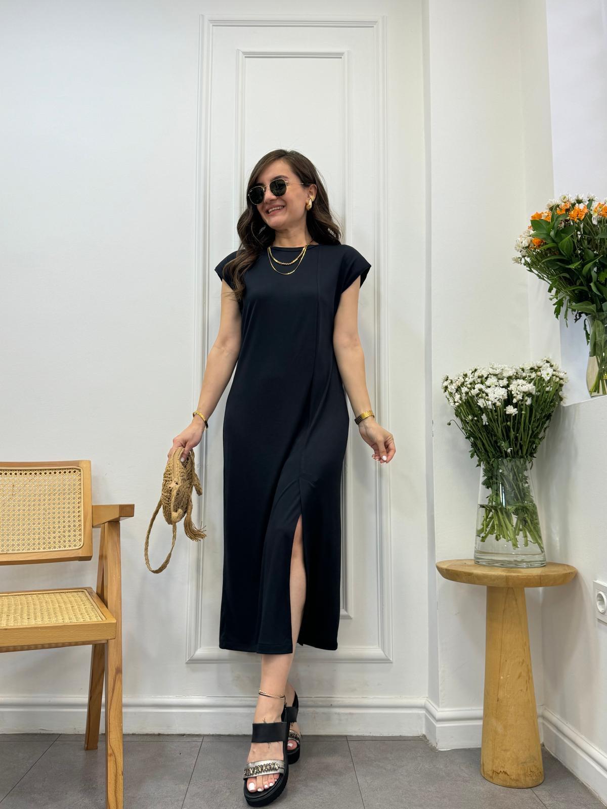 Siyah Vatkalı Yırtmaçlı Modal Kumaş Elbise 1018