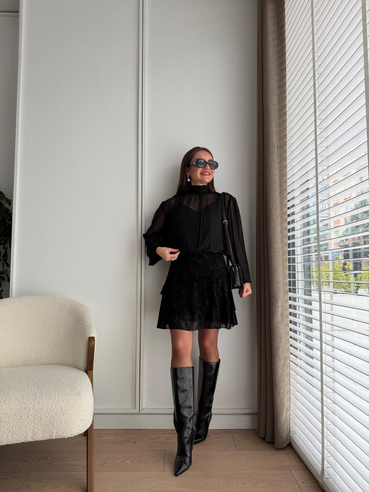 Siyah Yakası Bağlamalı Desenli Mini Elbise 35526