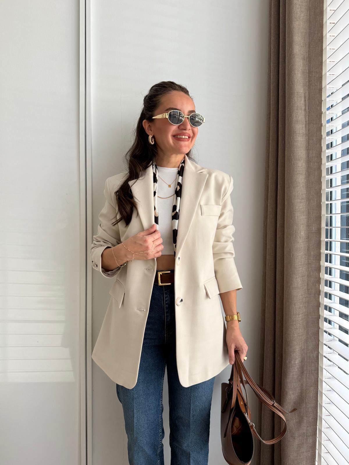 Taş Premium Seri Arkası Düğme Detaylı Blazer Ceket 4040