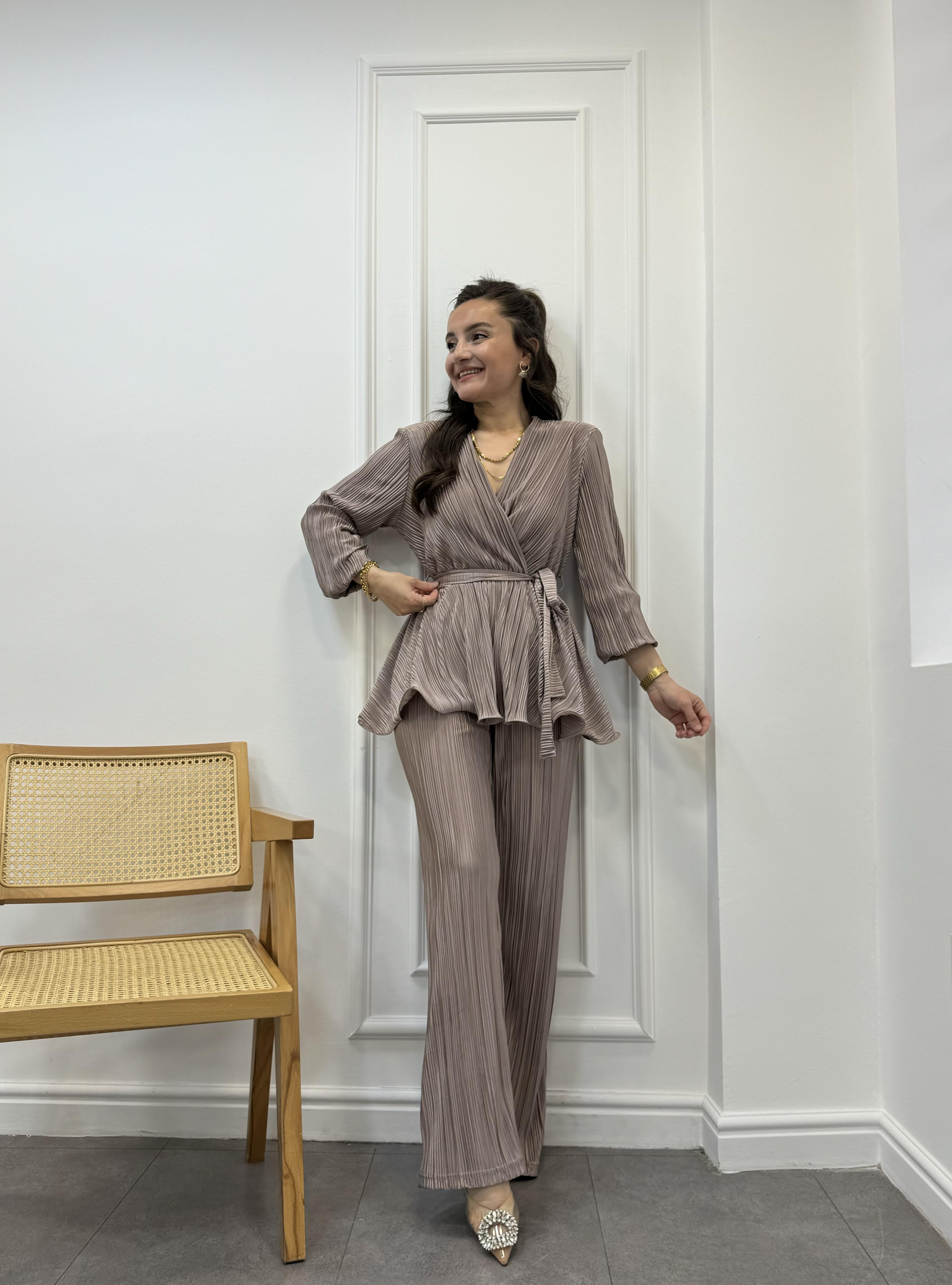 Vizon Akordiyon Kumaş Beli Kuşaklı Kravuze Takım VZ20