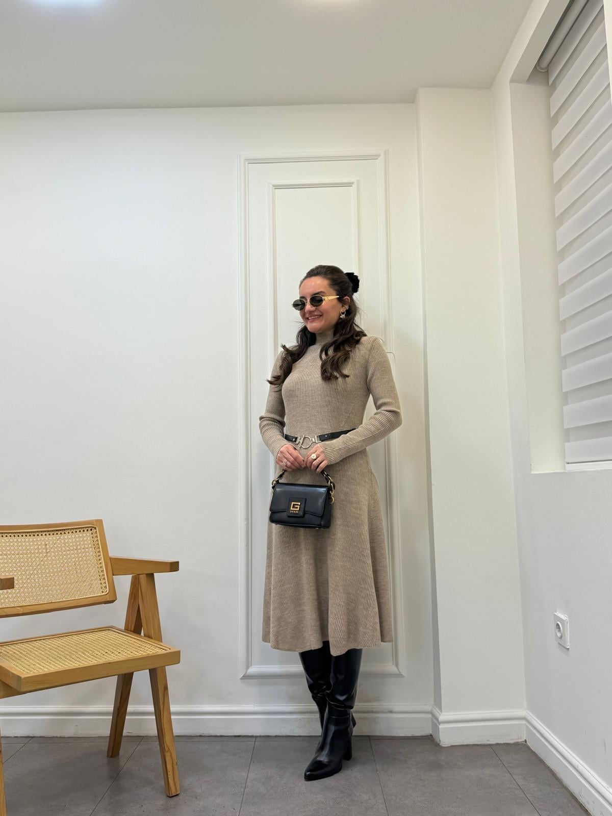 Vizon Kemerli Kloş Kesim Triko Elbise 22455