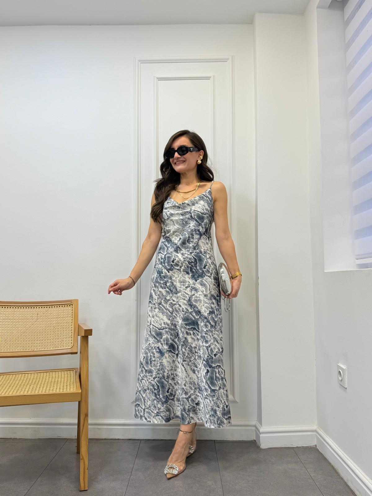 Antrasit Degaje Yaka Askılı Yılan Desenli Elbise 208