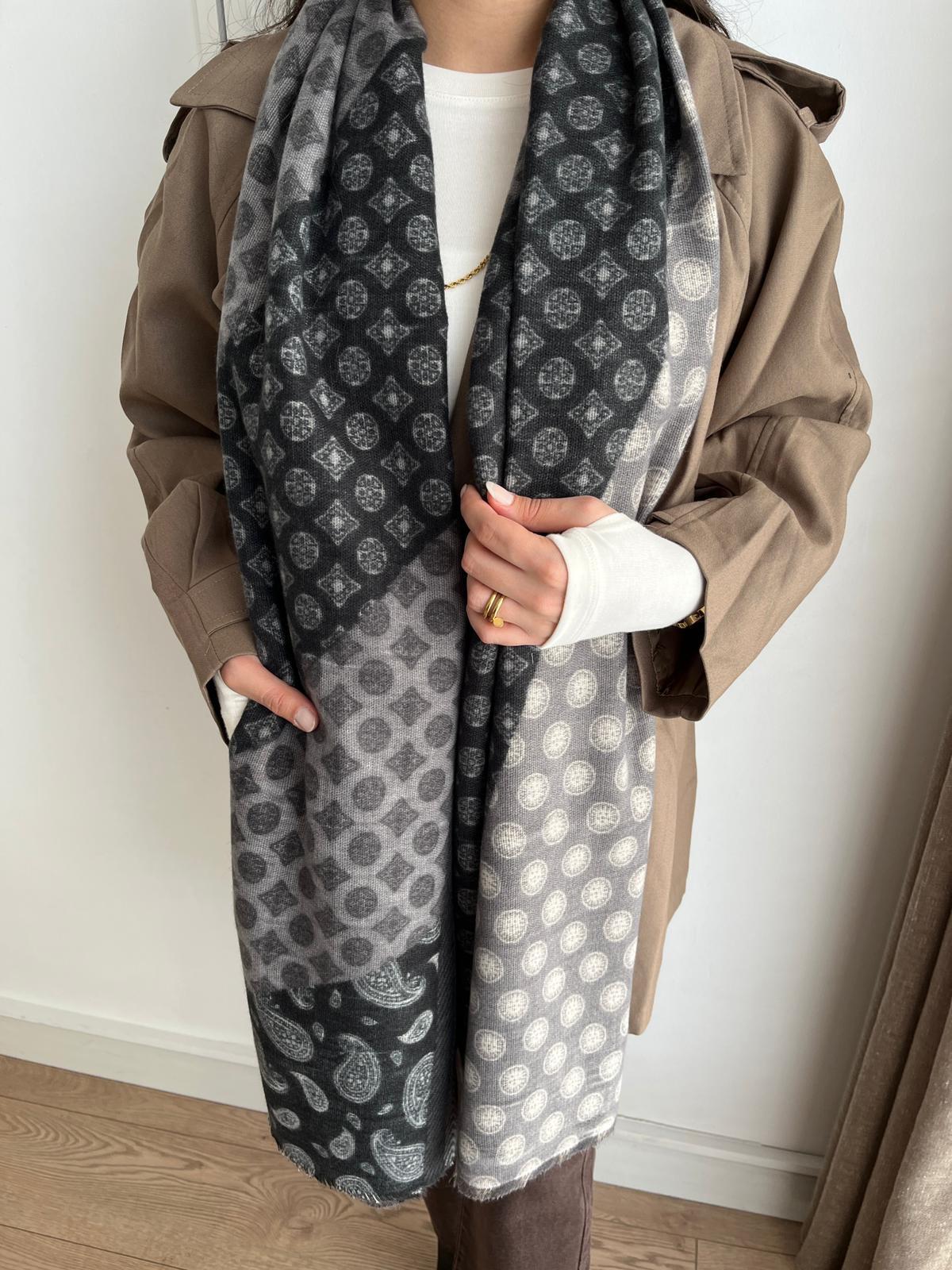 Antrasit Desenli Geniş Şal 15221