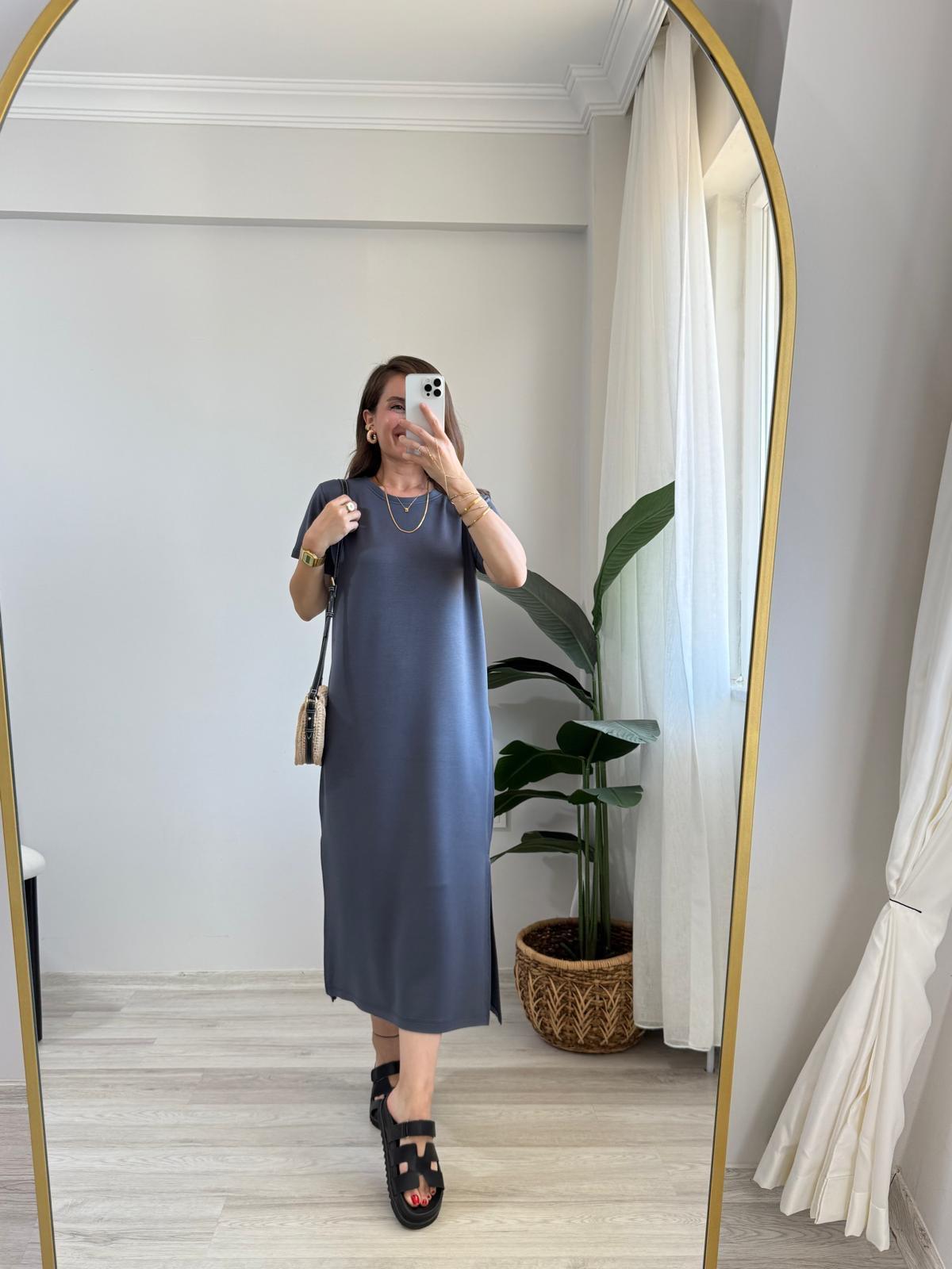 Antrasit Kısa Kol Yırtmaçlı Modal Elbise 4512