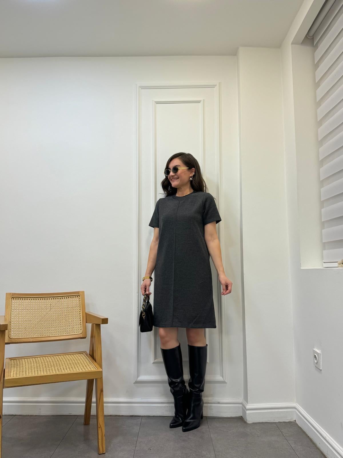 Antrasit Ön Dikiş Detaylı Bisiklet Yaka Fitilli Elbise 16007