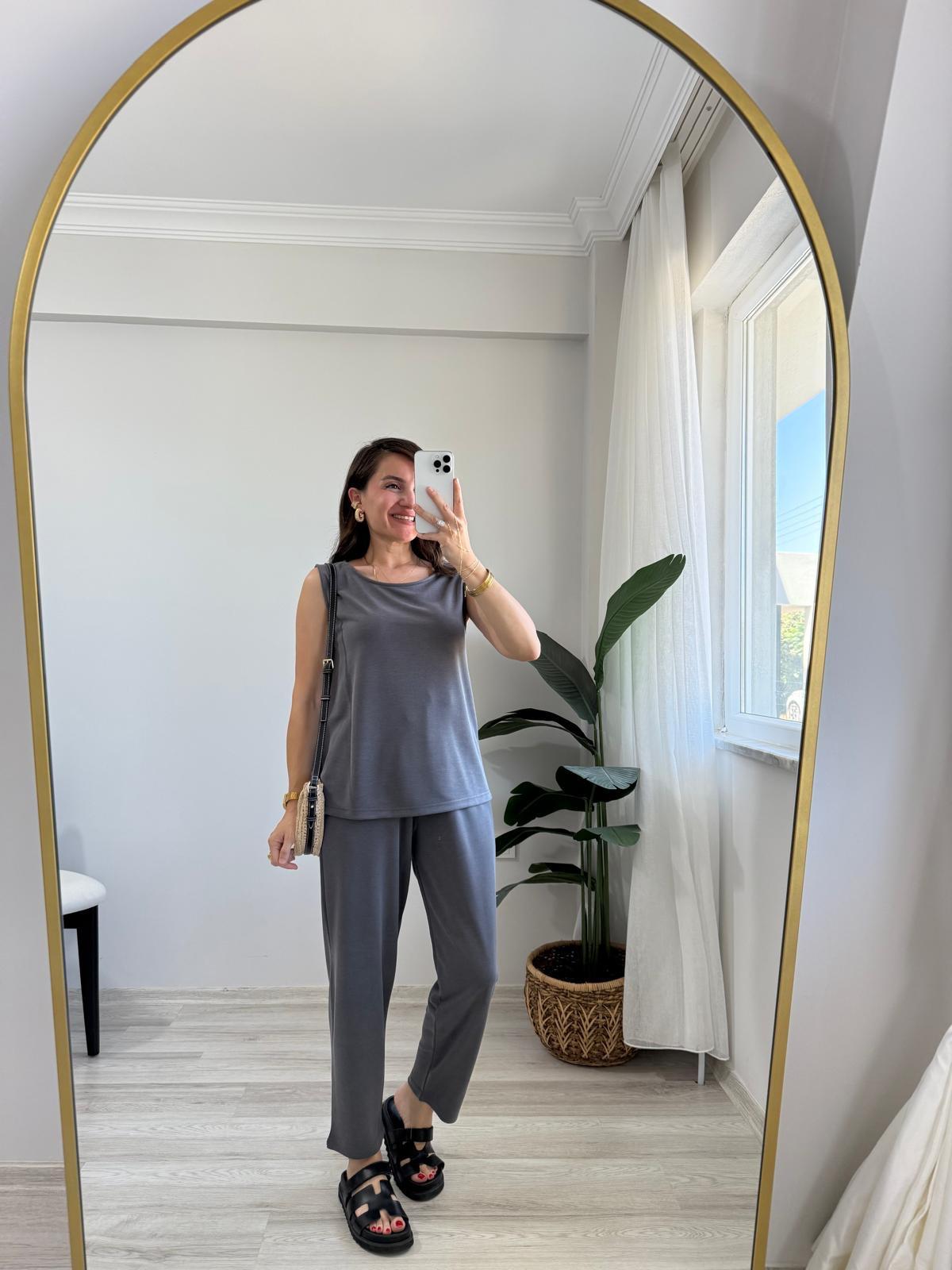 Antrasit Sıfır Kol Bluz Pantolon Takım 4747