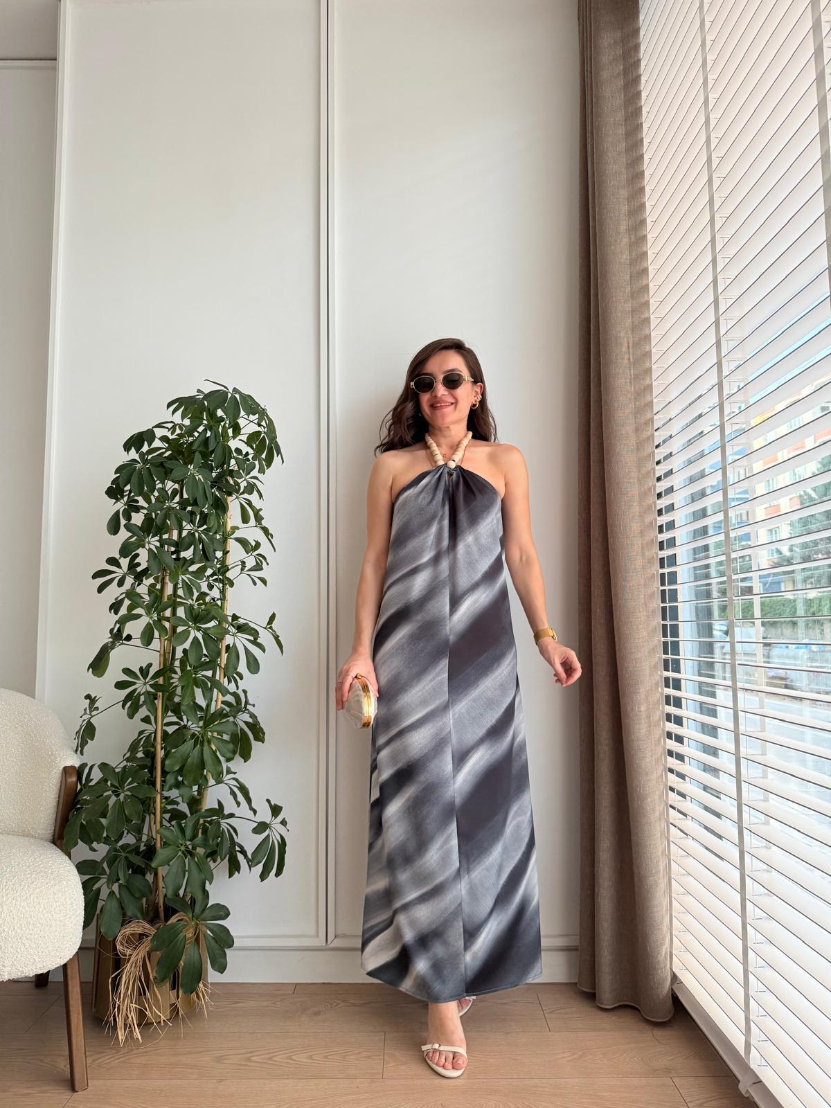 Antrasit Yaka Bağlama Detaylı Empirme Saten Elbise 3268