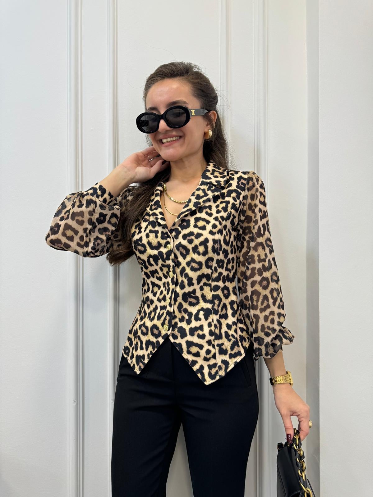 Bej Leopar Desen Kolları Şifon Önü Düğmeli Bluz 2771