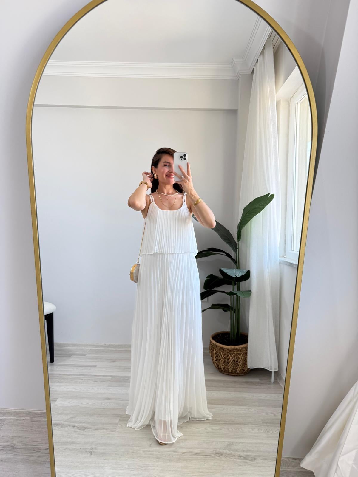 Beyaz Askılı Piliseli Şifon Elbise 0778