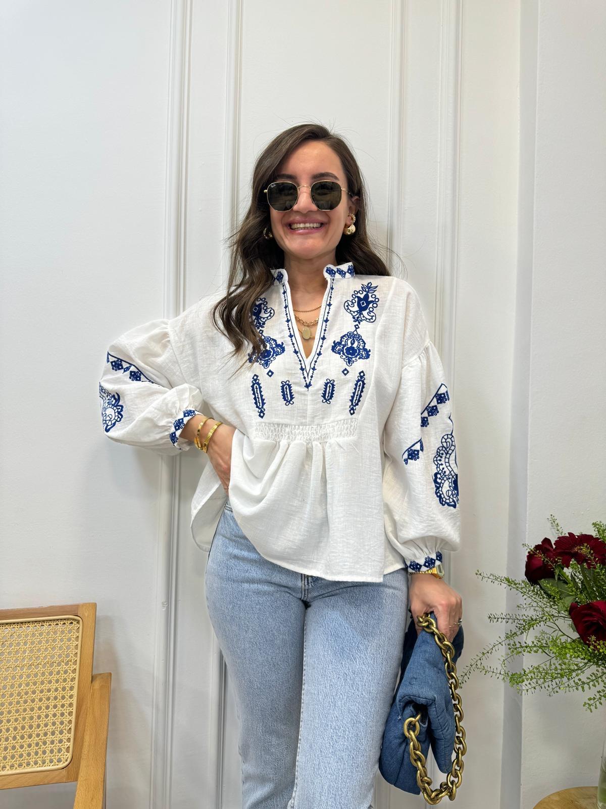 Beyaz Nakışlı Keten Bluz 0083