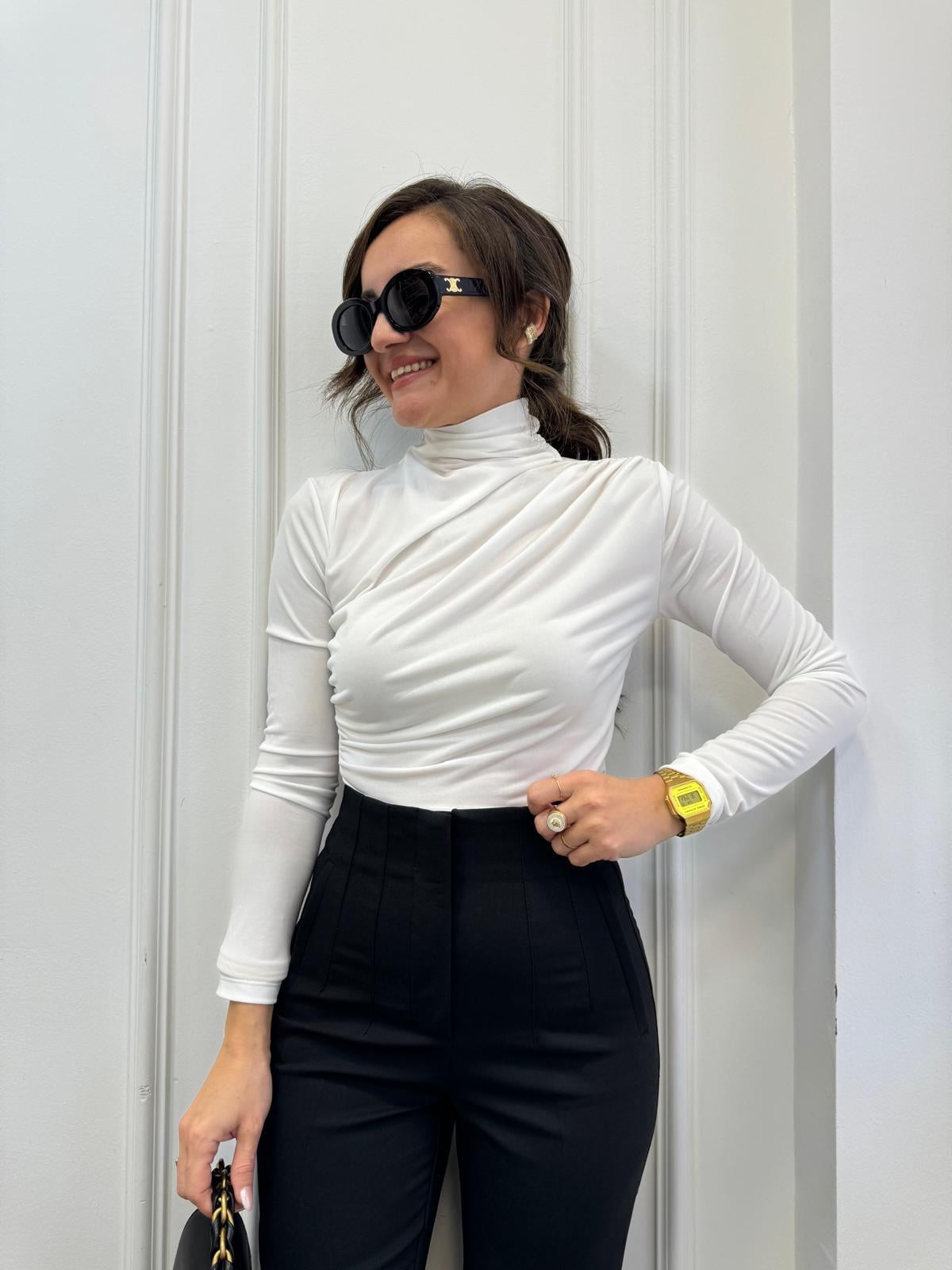 Beyaz Omuz Drape Detaylı Tasarım Bluz 7043