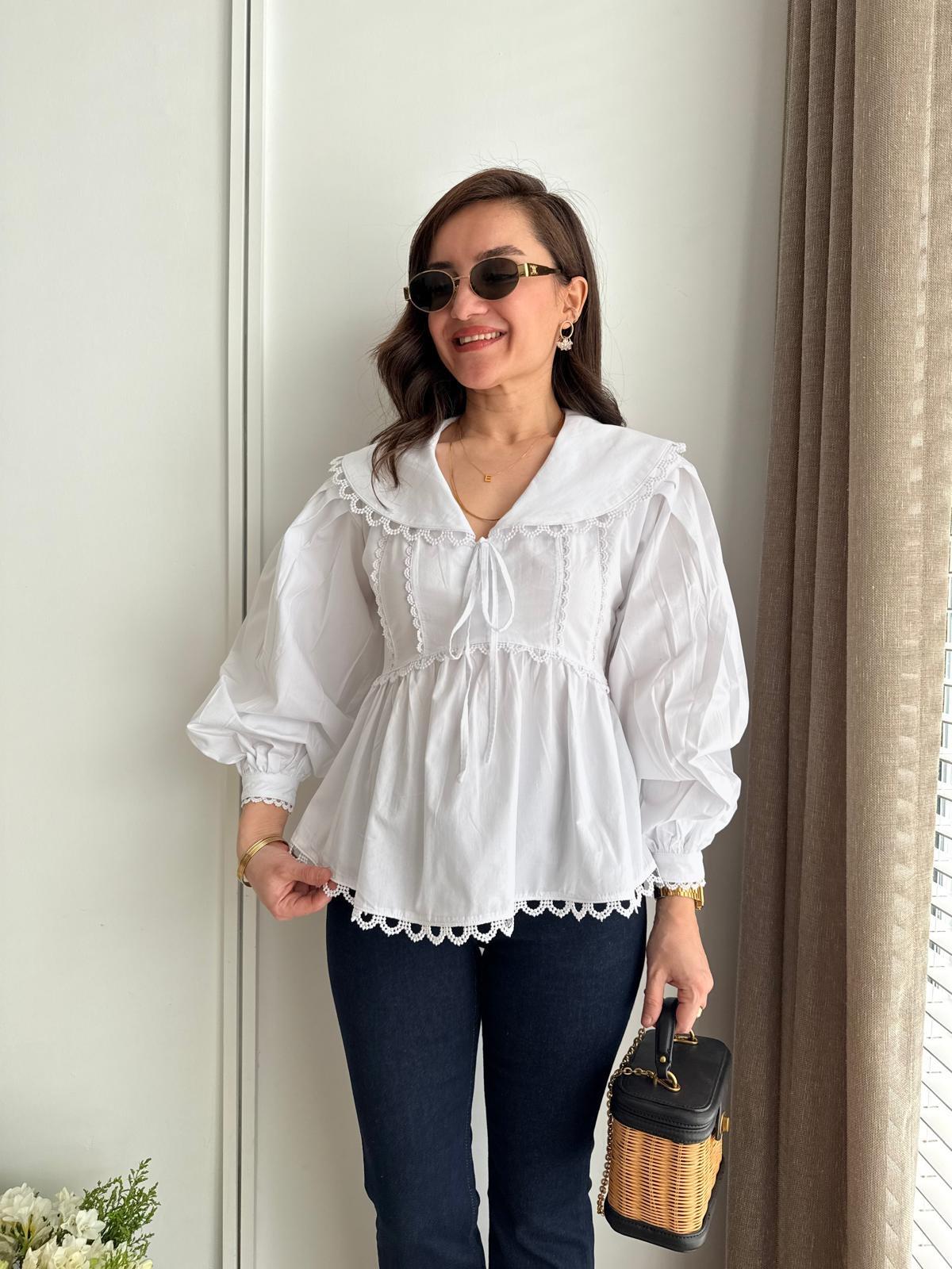 Beyaz Önü Bağlamalı Dantelli Poplin Gömlek 36133