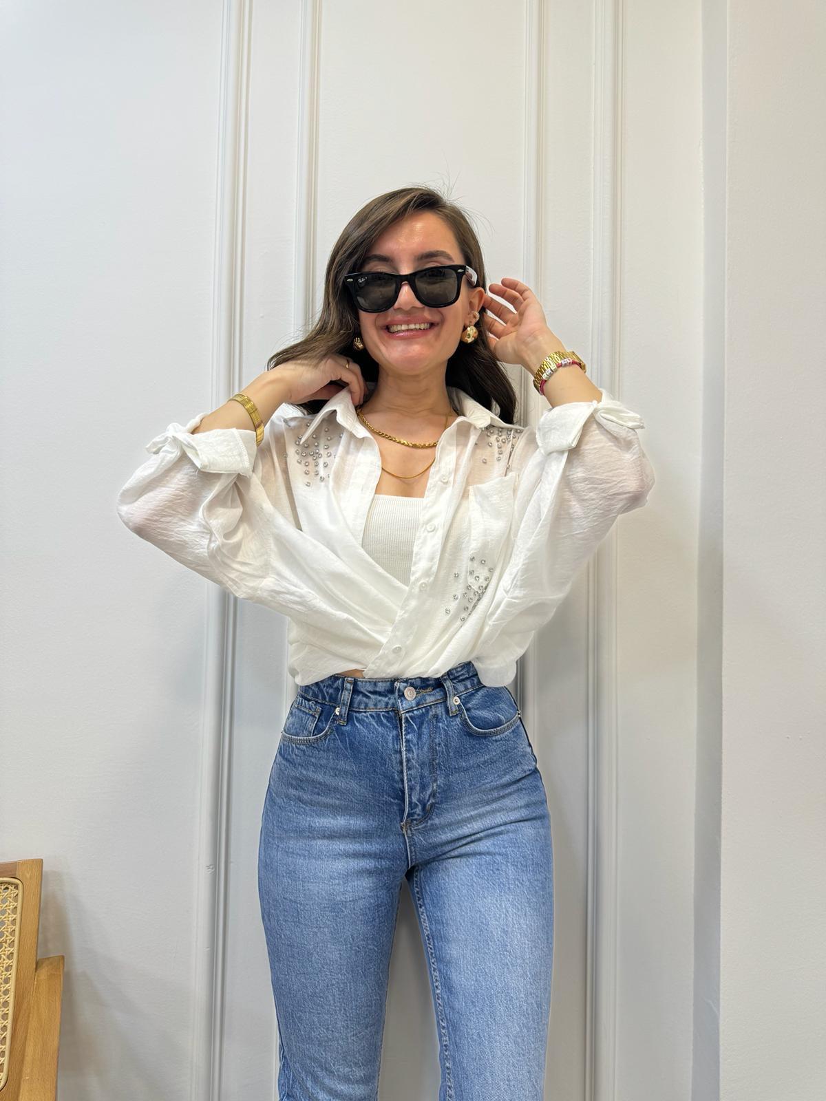 Beyaz Önü Taş Detaylı Oversize Gömlek 58763