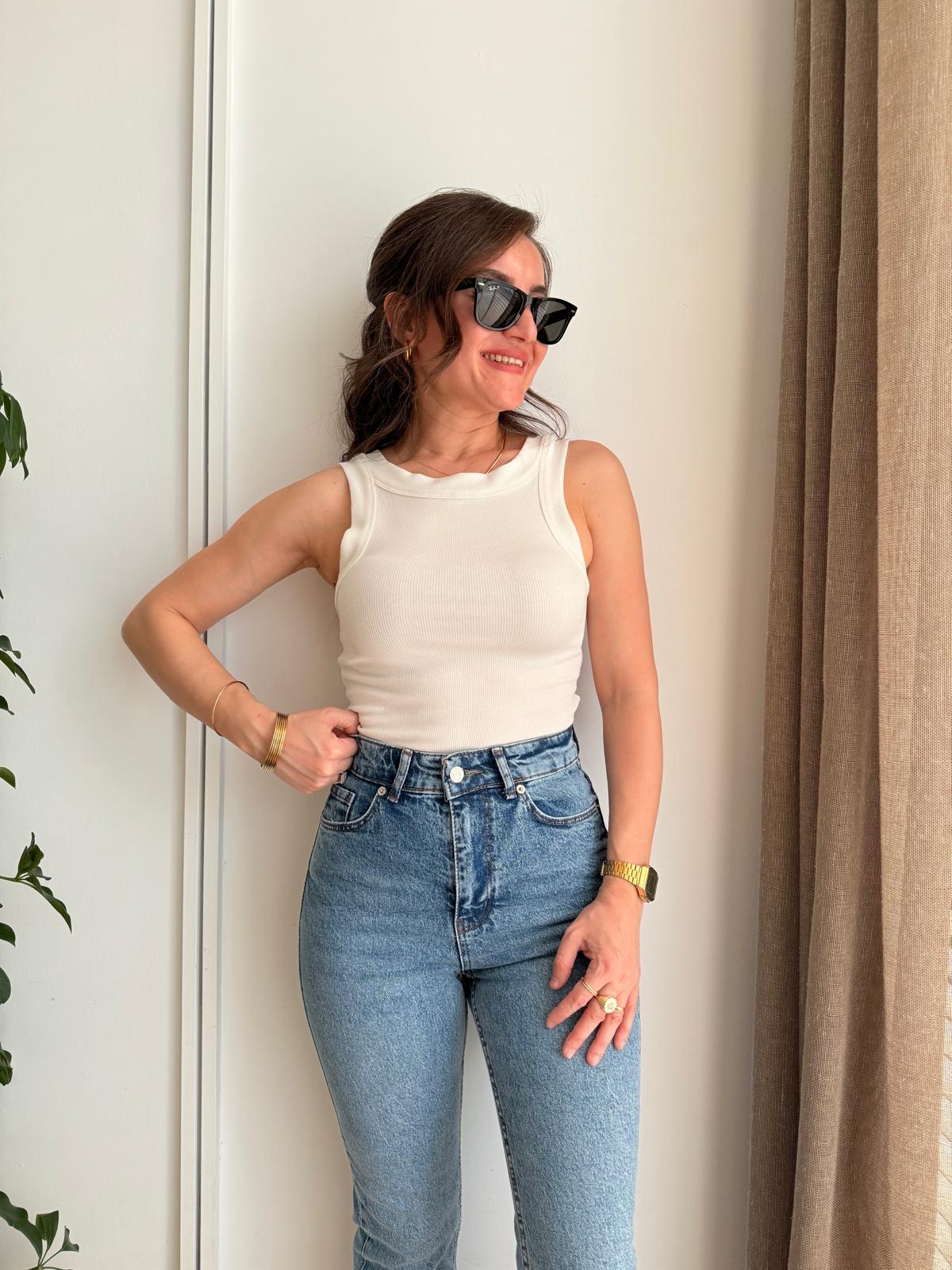 Beyaz Sırt Dekolteli Kalın Askılı Atlet 16770