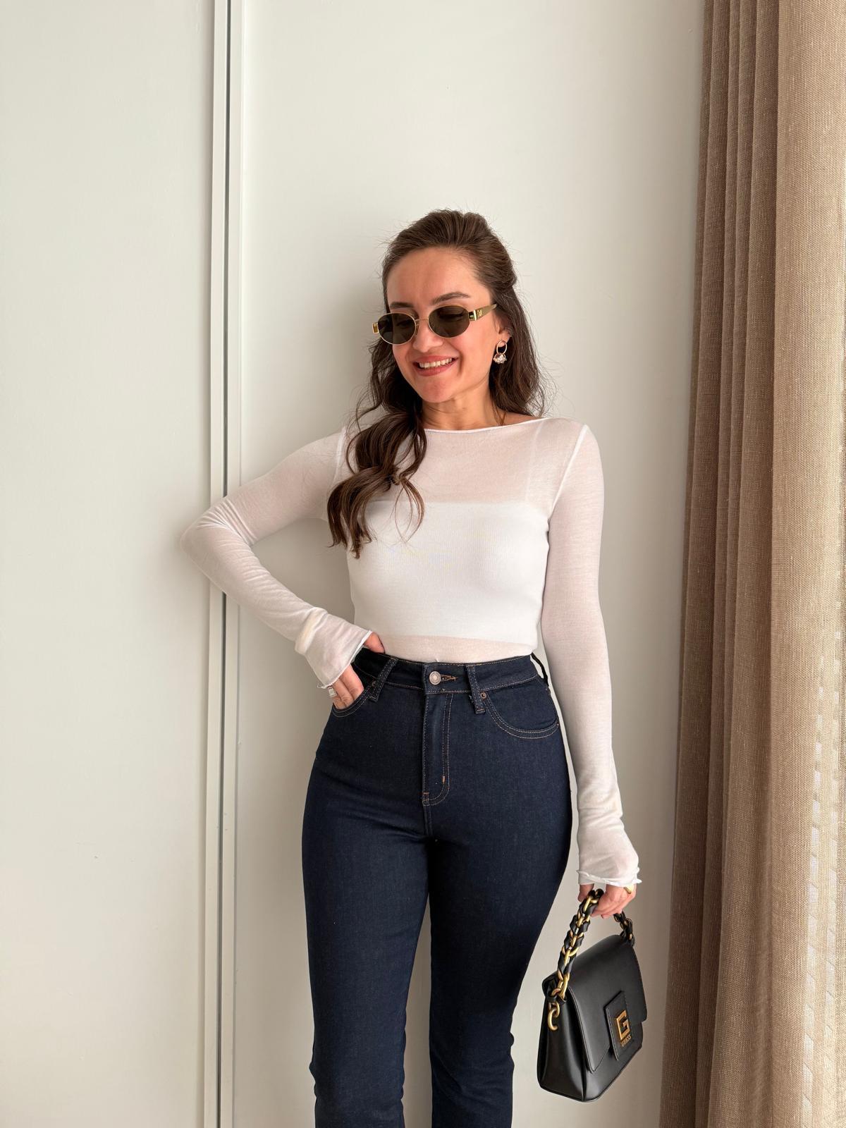 Beyaz Uzun Kol Kayık Yaka Bluz 16641